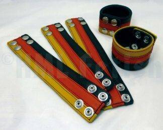 5 cm Leather Wristlet black-red-gold